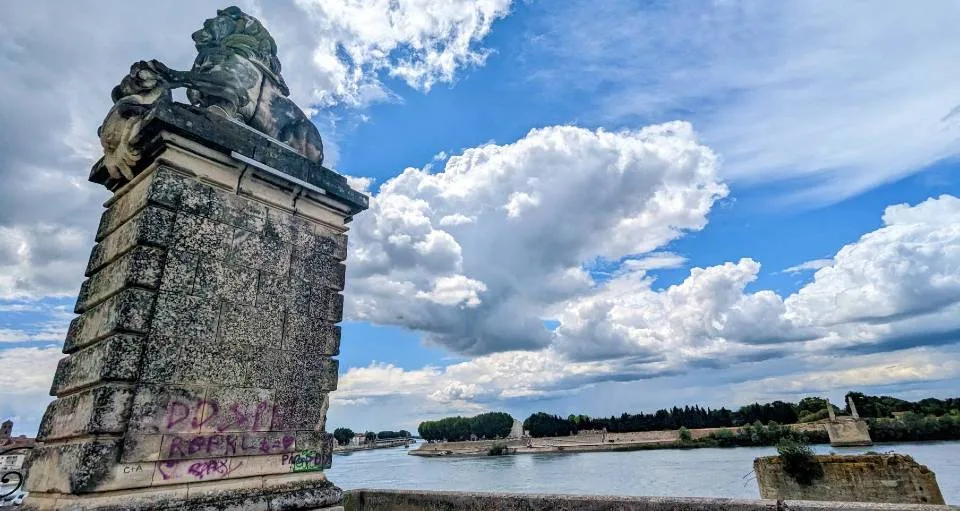 pont du lion, arles